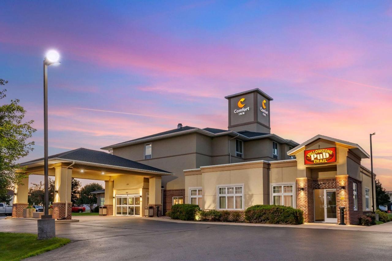 Comfort Inn Plover-Stevens Point Exterior photo